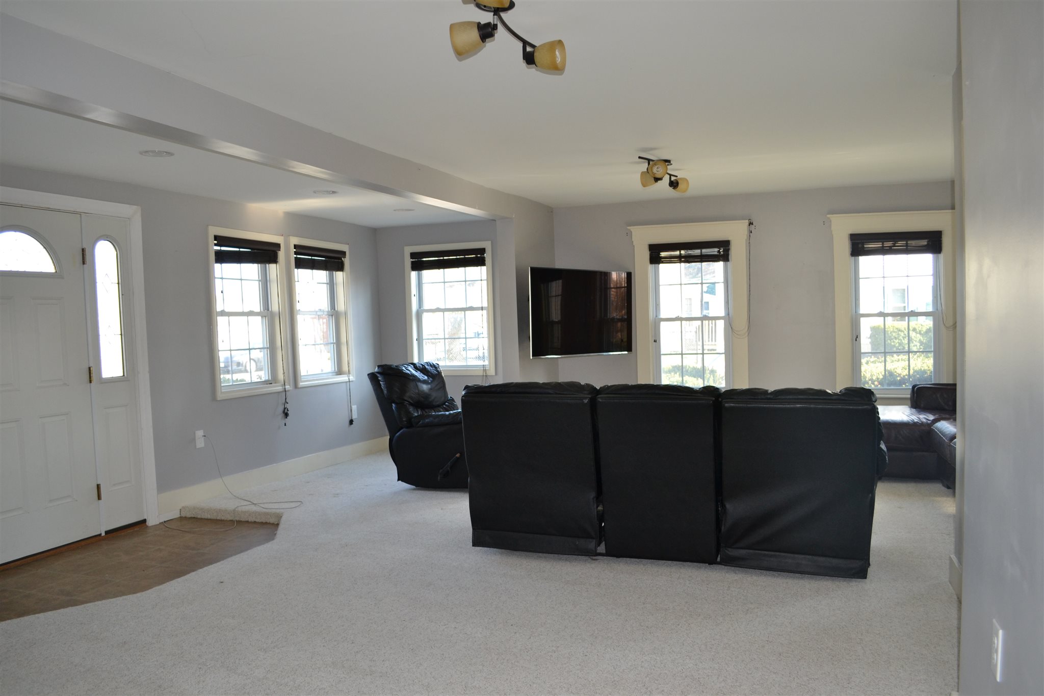 12 Clinton Street Concord, NH 03301 - Photo 2 of 29