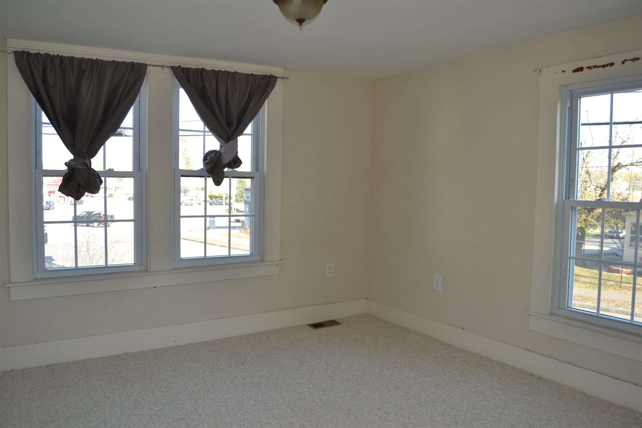 12 Clinton Street Concord, NH 03301 - Photo 18 of 29
