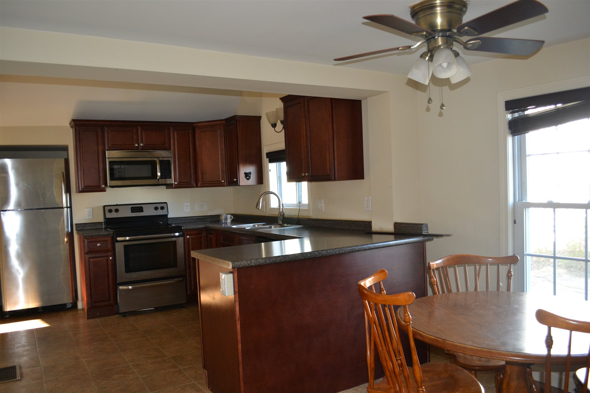 12 Clinton Street Concord, NH 03301 - Photo 5 of 29