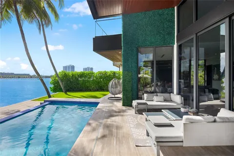$14,500,000 | 16470 Northeast 30th Avenue, North Miami Beach, FL 33160