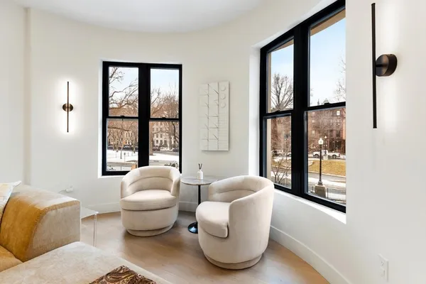 $1,599,000 | 382 Commonwealth Avenue, Unit 24, Boston, MA 02215