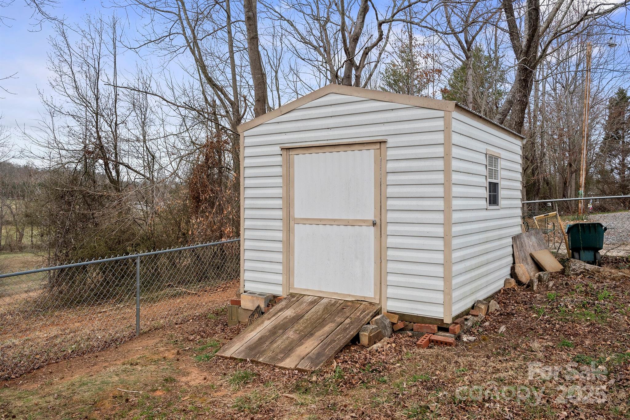 3820 Laurelwood Road Morganton, NC 28655 - Photo 20 of 22 Gallery Image 20