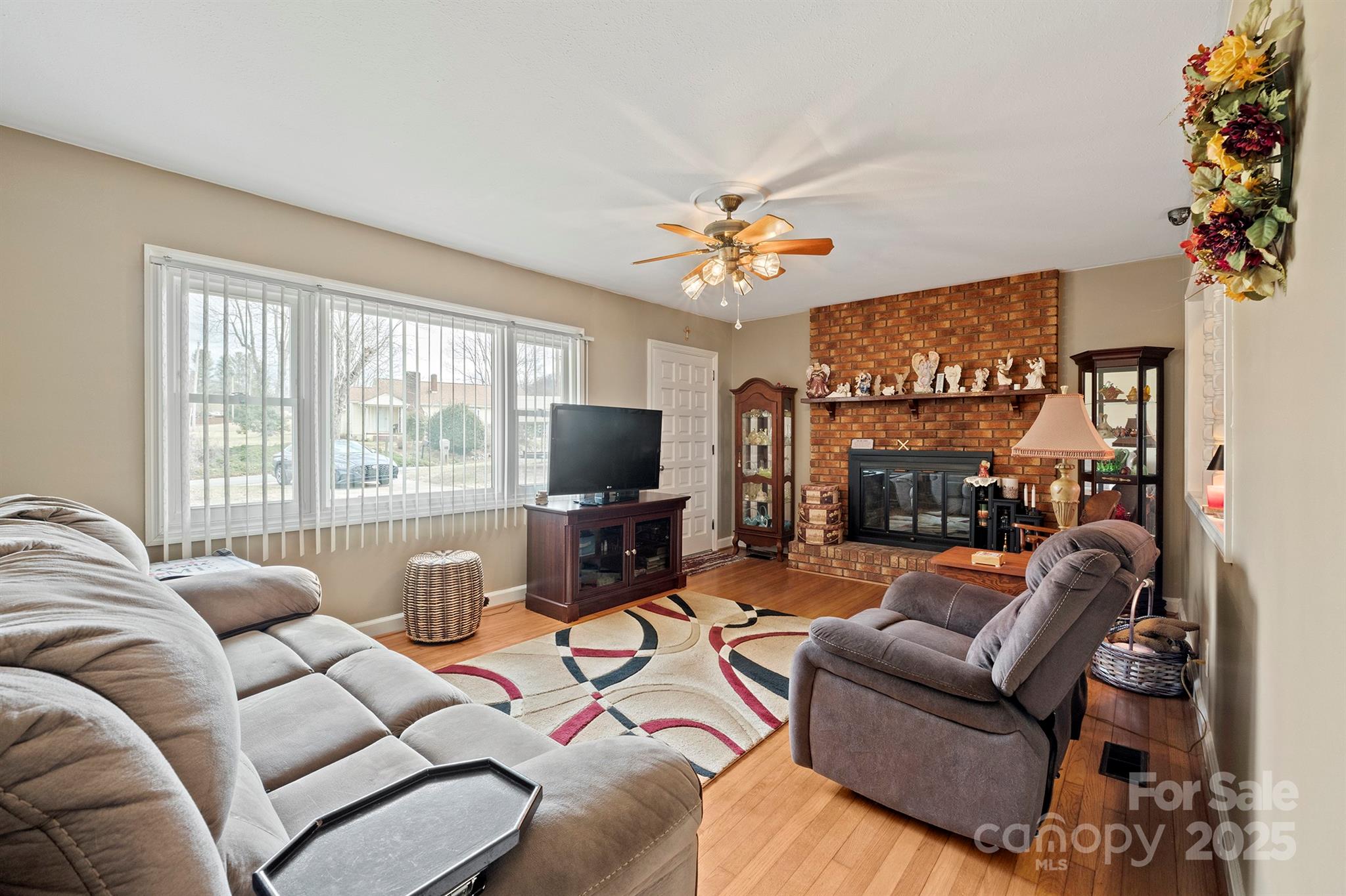 3820 Laurelwood Road Morganton, NC 28655 - Photo 3 of 22 Gallery Image 3