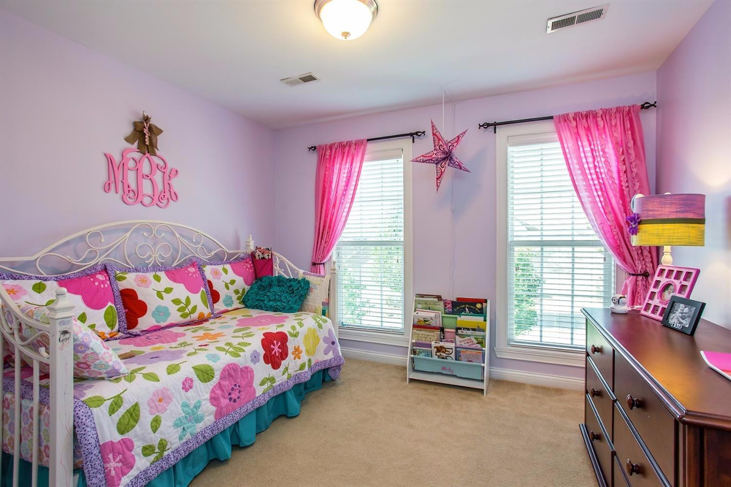 3773 Ridgeview Way Lexington, KY 40509 - Photo 19 of 47 One of the upstairs bedrooms... all are