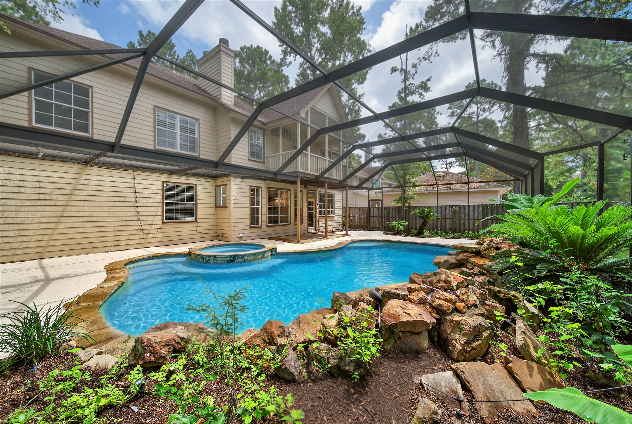 7 Churchdale Place Spring, TX 77382 - Photo 39 of 40 Covered Pool