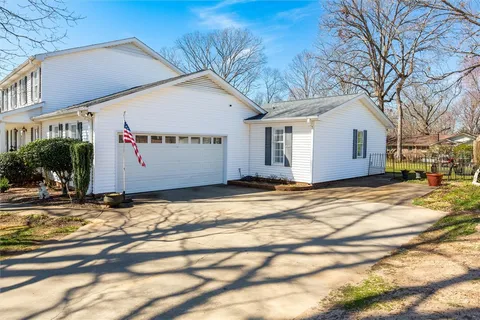 $459,000 | 208 Hammett Bridge Road, Greer, SC 29650