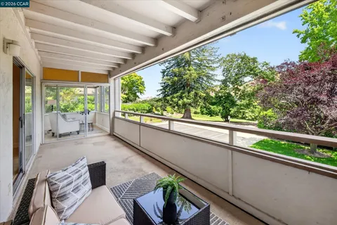 $578,800 | 3410 Tice Creek Drive, Unit 2, Walnut Creek, CA 94595
