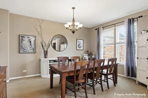 $662,000 | 491 Saratoga Circle, Algonquin, IL 60102
