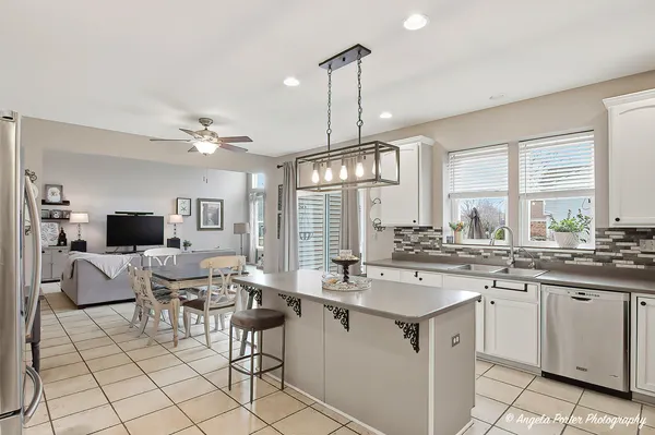 $674,900 | 491 Saratoga Circle, Algonquin, IL 60102