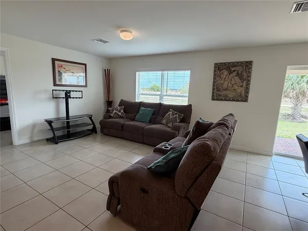 $2,000 | 513 Ella Jean Pi Banyan Village, LaBelle, FL 33935