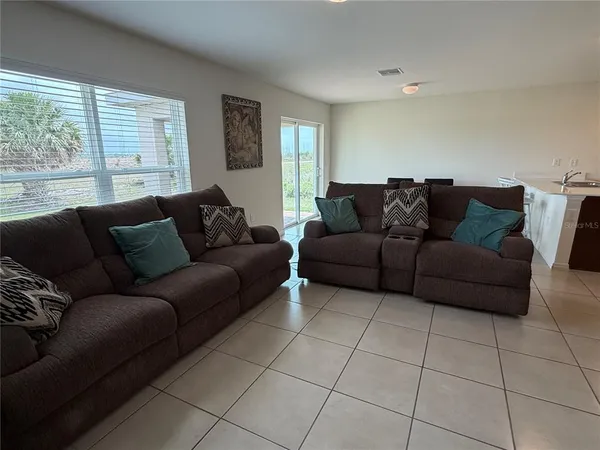 $2,000 | 513 Ella Jean Pi Banyan Village, LaBelle, FL 33935