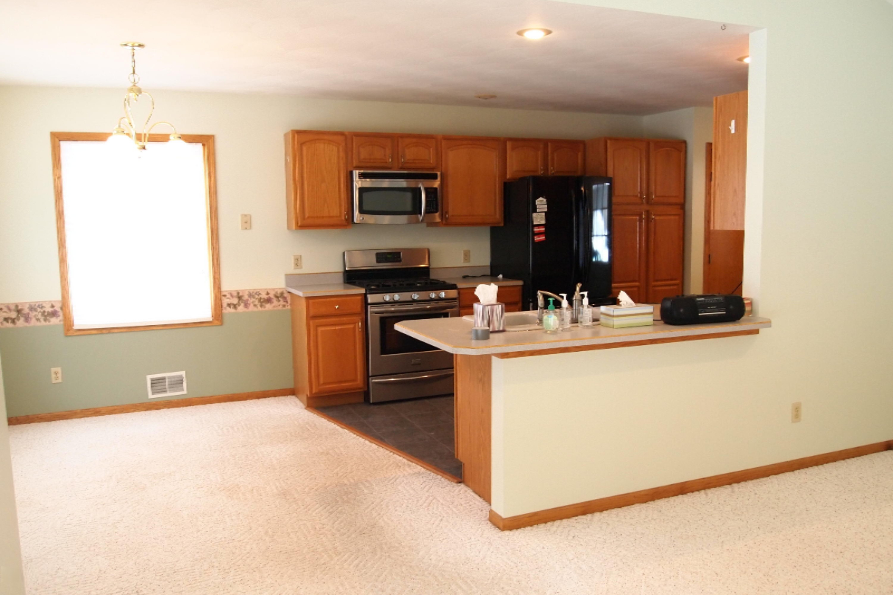 Kitchen & Dining!