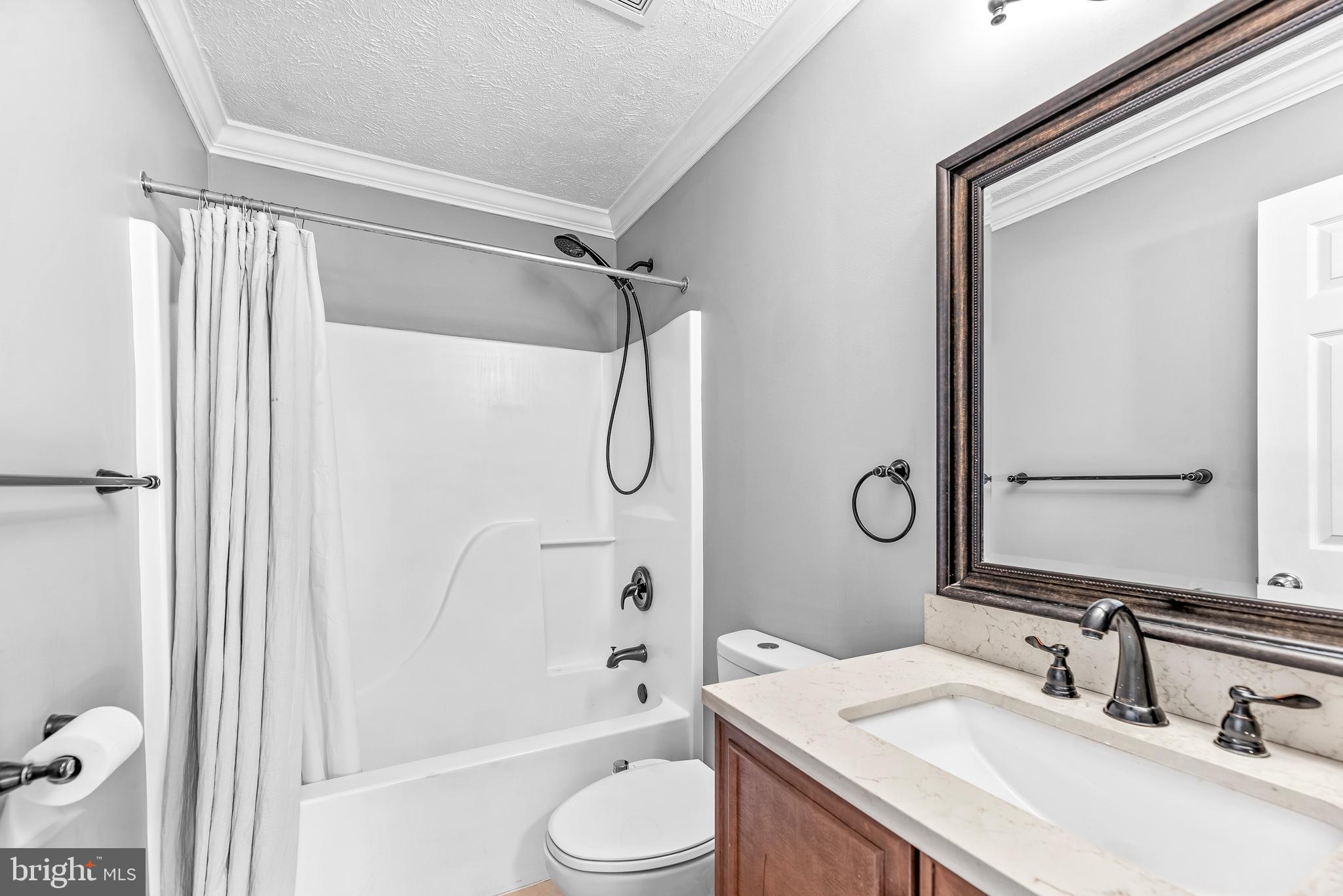 7803 West Shore Road Pasadena, MD 21122 - Photo 13 of 34 main level bathroom