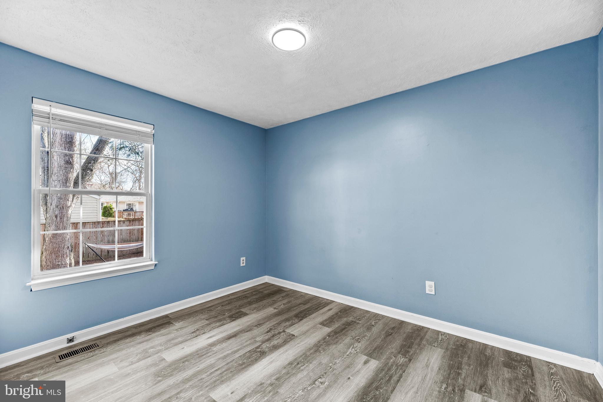 7803 West Shore Road Pasadena, MD 21122 - Photo 14 of 34 main level bedroom