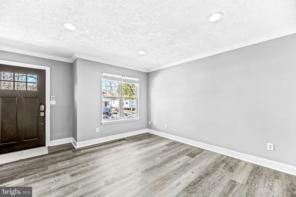 $430,000 | 7803 West Shore Road, Pasadena, MD 21122