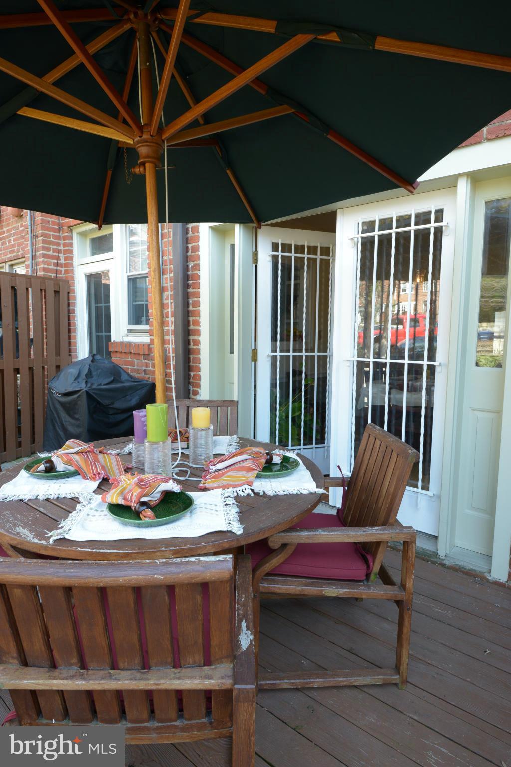 4453 Q Street Northwest Washington, DC 20007 - Photo 25 of 30 Deck