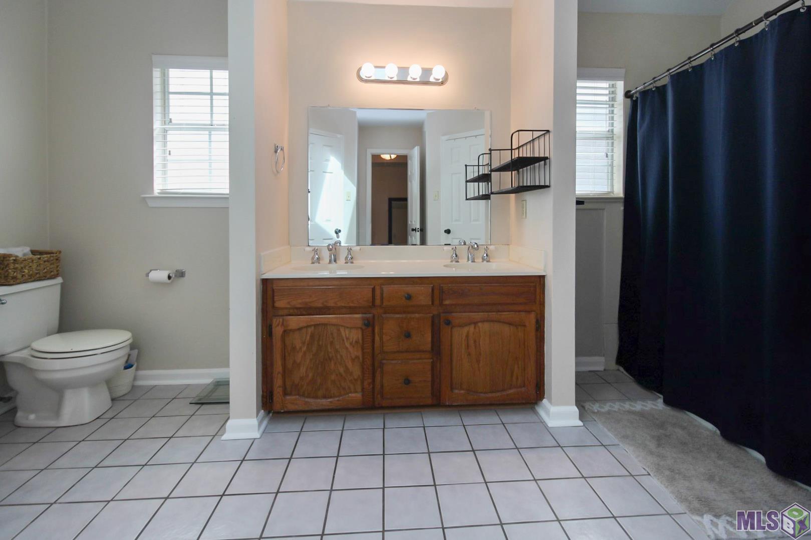 1738 Hobbiton Road Baton Rouge, LA 70810 - Photo 8 of 22