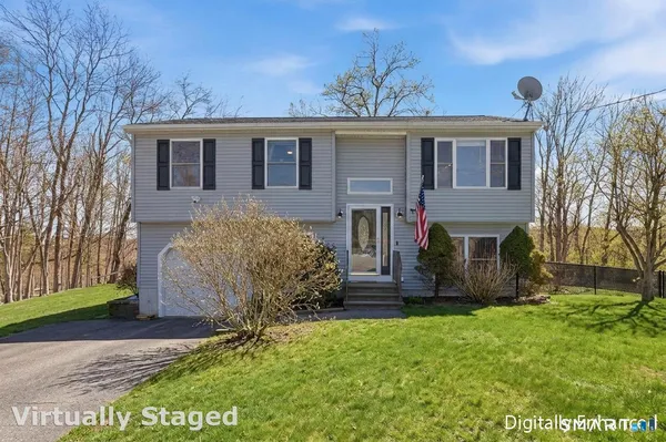 $360,000 | 17 Vine Street, Putnam, CT 06260