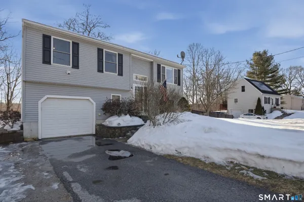 $360,000 | 17 Vine Street, Putnam, CT 06260