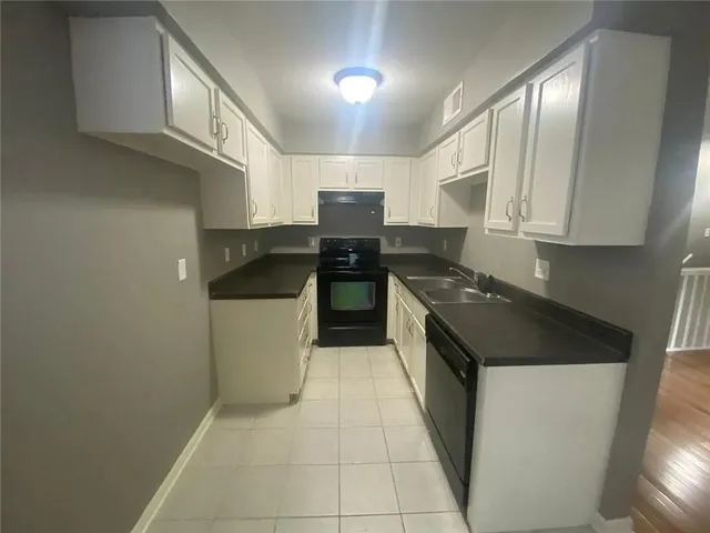 $1,350,000 | 4701 Roe Lane, Roeland Park, KS 66205