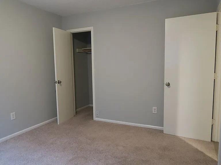 4701 Roe Lane Roeland Park, KS 66205 - Photo 15 of 23