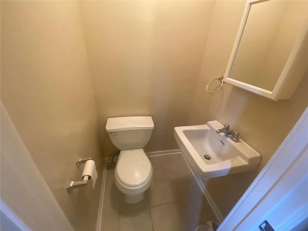 4701 Roe Lane Roeland Park, KS 66205 - Photo 5 of 23