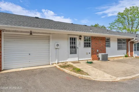 $217,999 | 1045 Fife Court, Unit C, Lakewood, NJ 08701