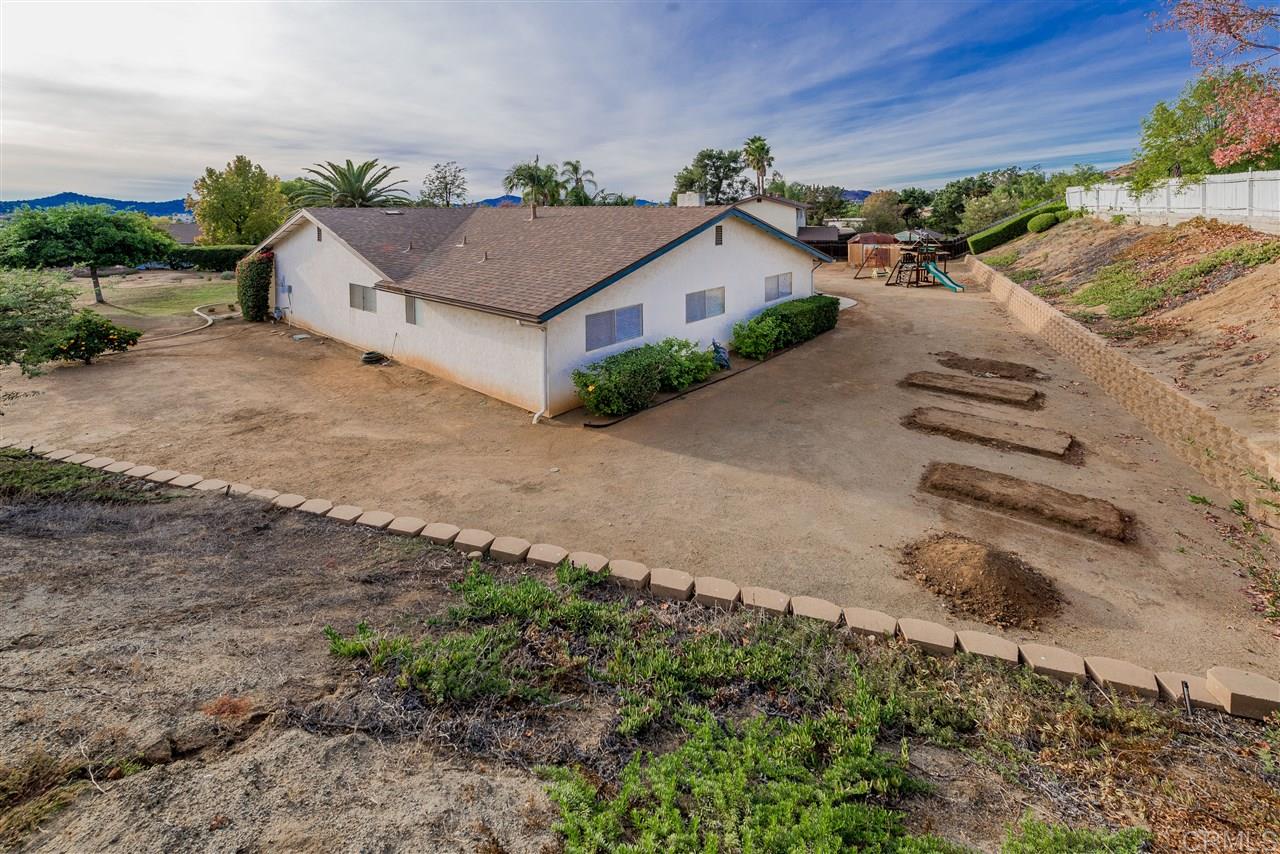 507 Stable Ridge Street El Cajon, CA 92019 - Photo 20 of 25 Gallery Image 20
