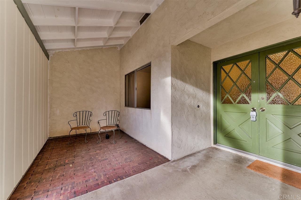 507 Stable Ridge Street El Cajon, CA 92019 - Photo 5 of 25 Gallery Image 5