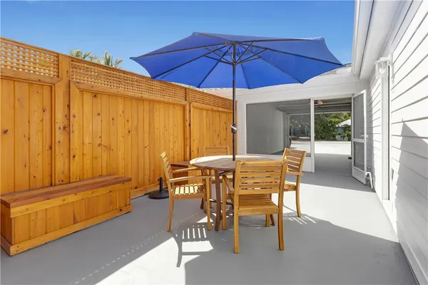 $1,195,000 | 9430-9436 Seagrape Drive, Vero Beach, FL 32963