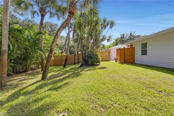 $1,195,000 | 9430-9436 Seagrape Drive, Vero Beach, FL 32963