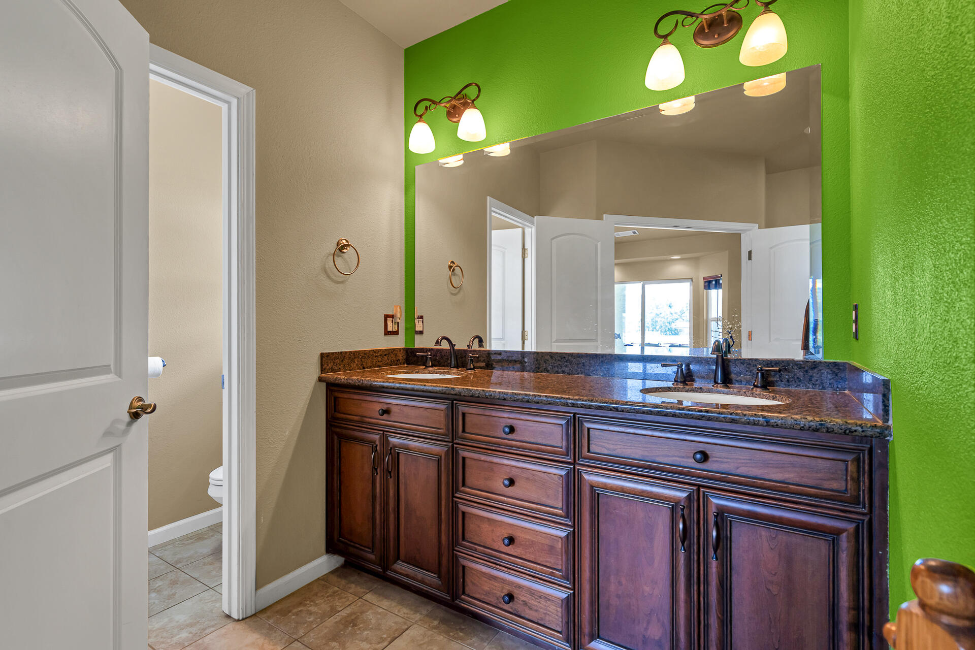 16170 Willow Springs Road Anderson, CA 96007 - Photo 29 of 61 16170WillowSpringsRoad-38
