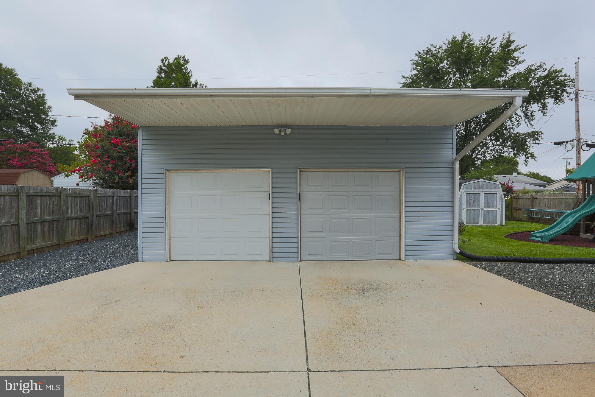 251 Brock Bridge Road Laurel, MD 20724 - Photo 5 of 28 Garage front view