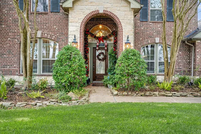 $725,000 | 2121 Quiet Falls Lane, League City, TX 77573