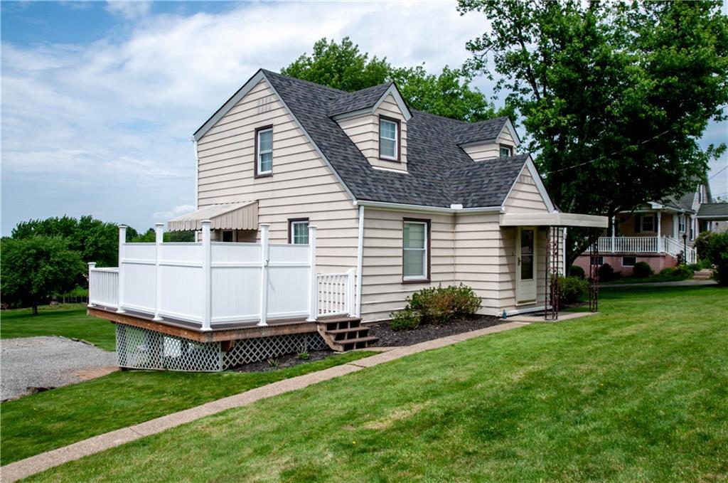 2908 Conway Wallrose Road Baden, PA 15005 - Photo 3 of 26