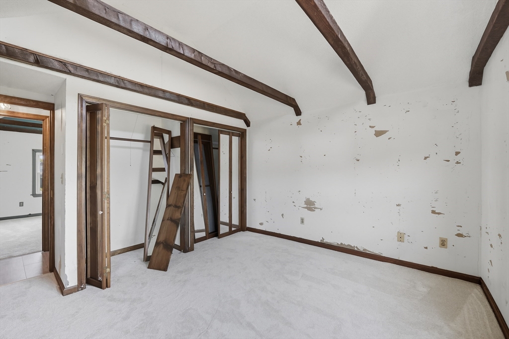 386 Hillside Road Westfield, MA 01085 - Photo 14 of 30 Gallery Image 14