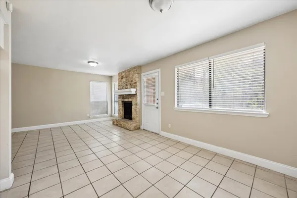 $1,850 | 8329 Fathom Circle, Austin, TX 78750