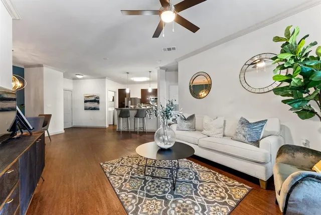 $970 | 10800 Lakeline Boulevard, Unit 2206, Austin, TX 78717