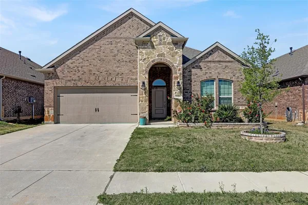 $390,000 | 10601 Ponderosa Trail, Aubrey, TX 76227