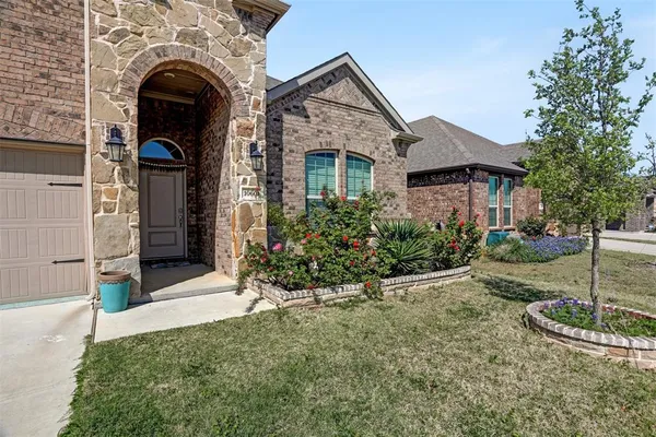 $390,000 | 10601 Ponderosa Trail, Aubrey, TX 76227