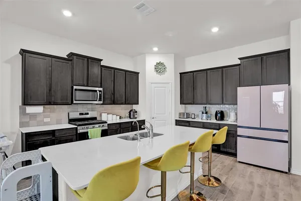 $390,000 | 10601 Ponderosa Trail, Aubrey, TX 76227