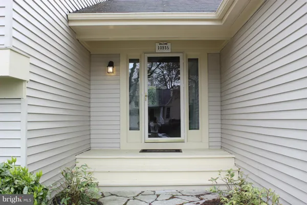 $3,650 | 10935 Adare Drive, Fairfax, VA 22032