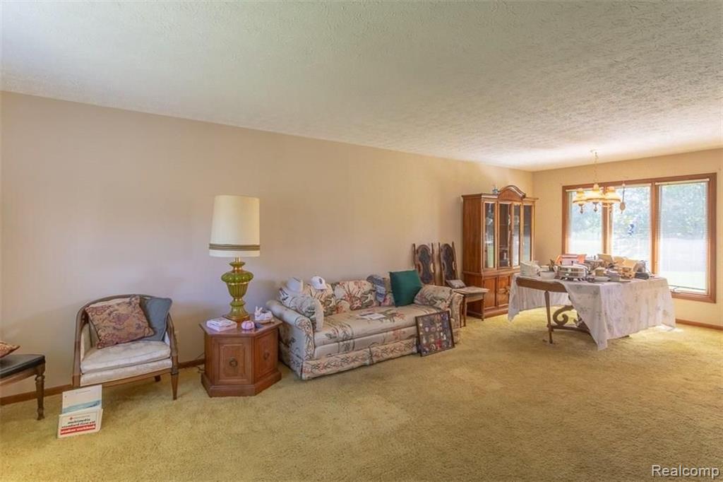 3440 North Hickory Ridge Road Highland, MI 48357 - Photo 14 of 43