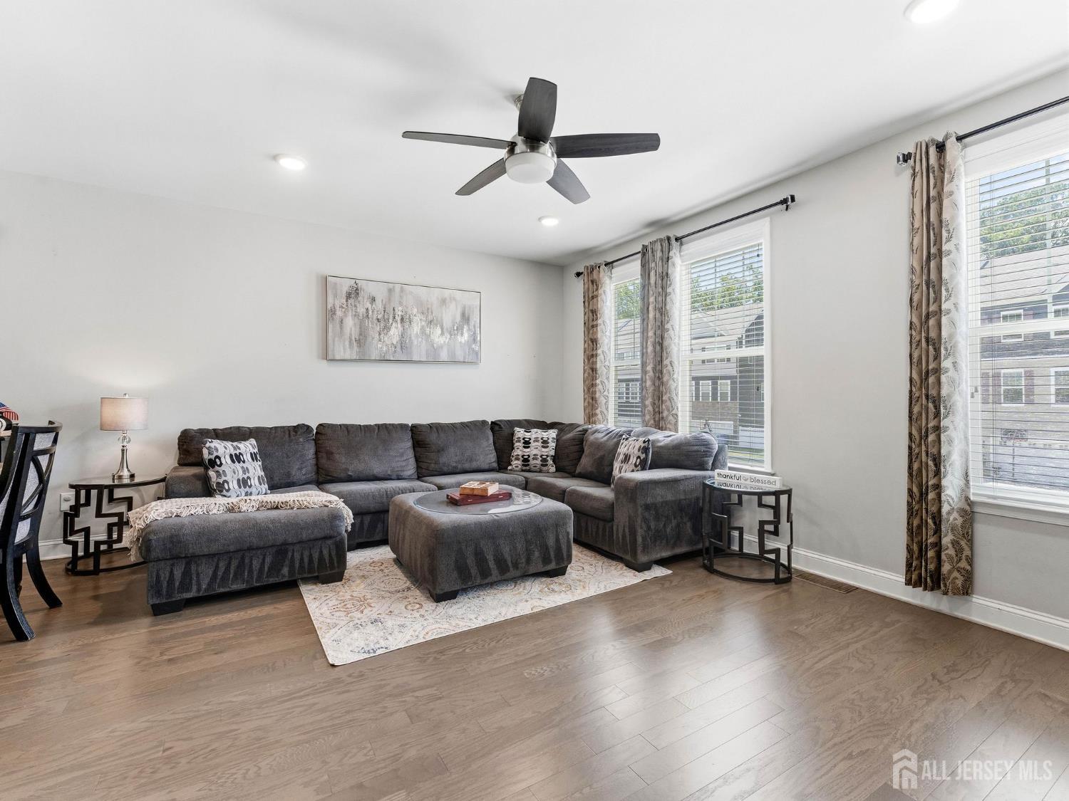 33 Sullivan Way Evesham, NJ 08053 - Photo 6 of 46