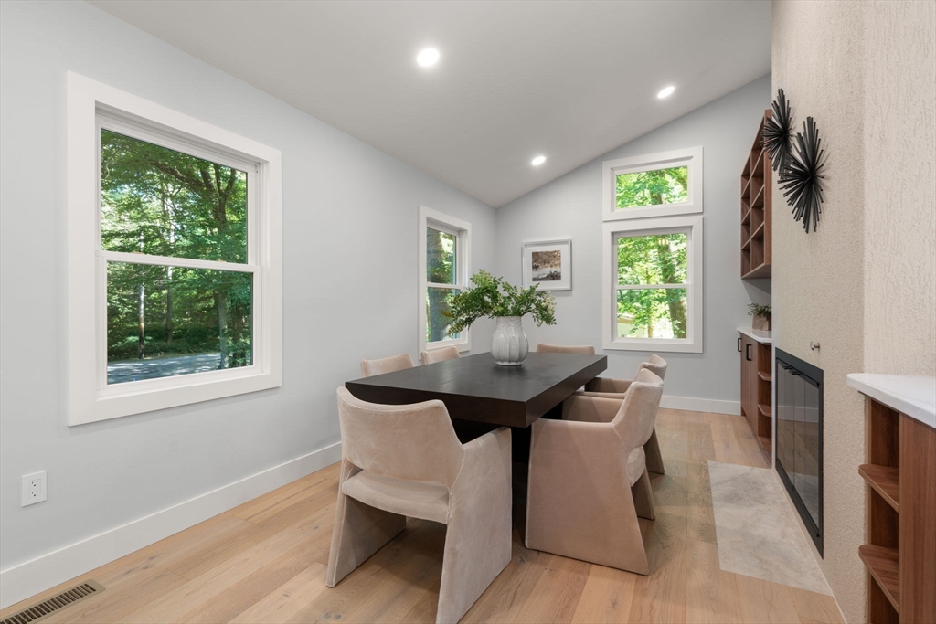 184 Bedford Road Lincoln, MA 01773 - Photo 5 of 33