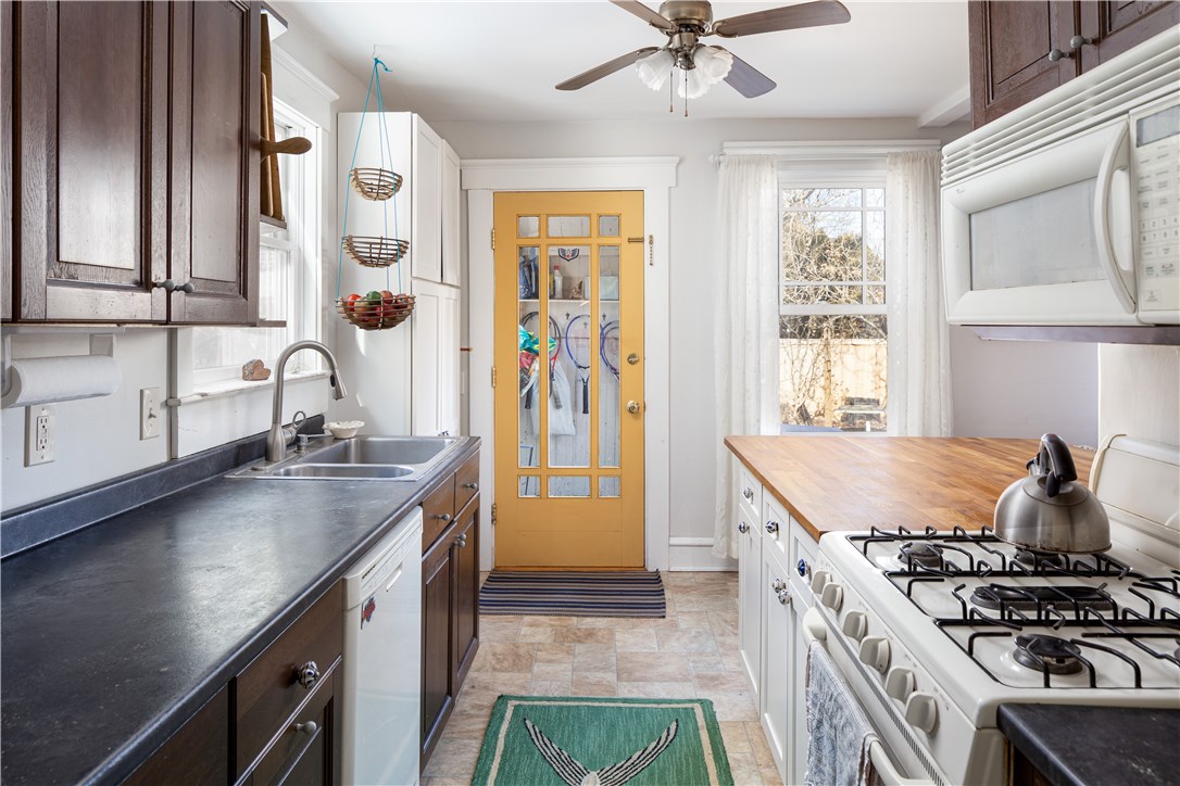7 Malbone Road Newport, RI 02840 - Photo 7 of 26