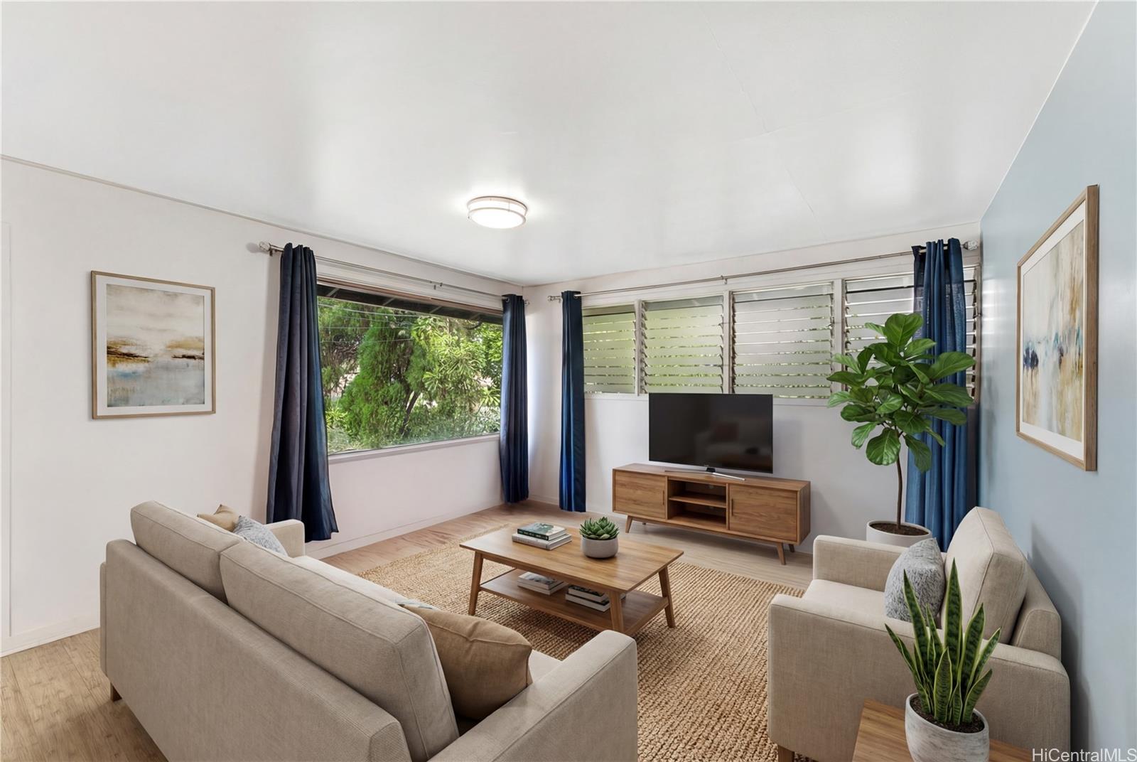 1837 Pacific Heights Road Honolulu, HI 96813 - Photo 5 of 17 Large open living room