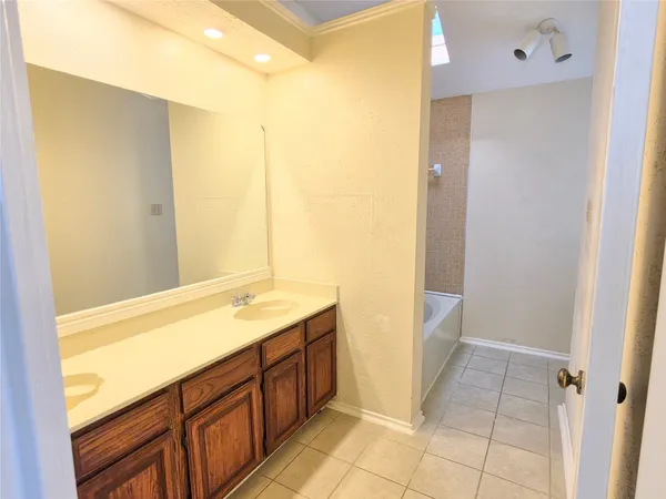 $1,875 | 13939 Plantation Valley Drive, Houston, TX 77083