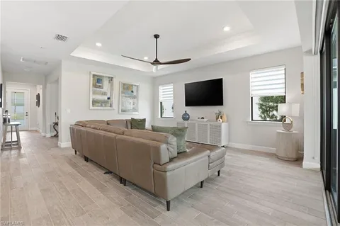 $725,000 | 1866 Amador Court, Naples, FL 34120