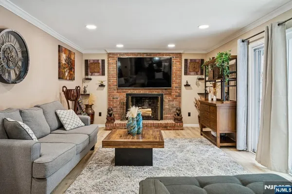 $749,000 | 29 Woodside Drive, Rockaway, NJ 07866